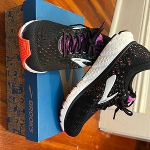 Brooks running sneakers